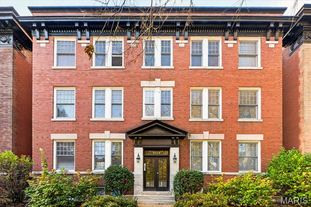 6114 Washington