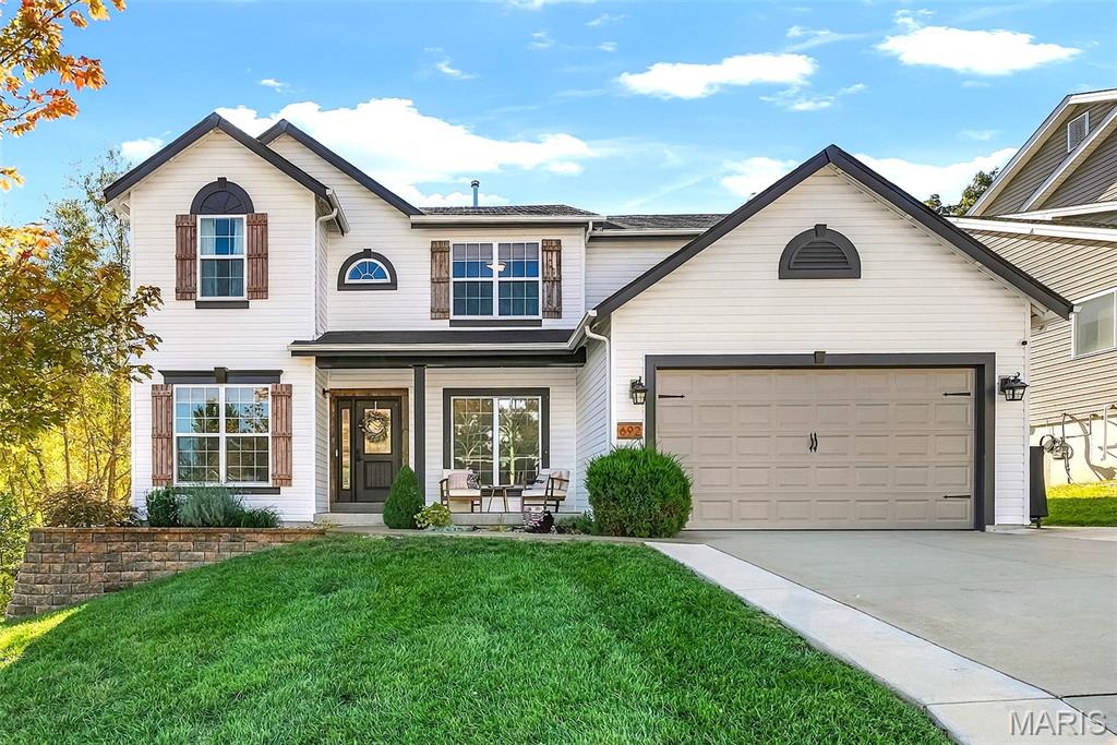 692 Winding Bluffs