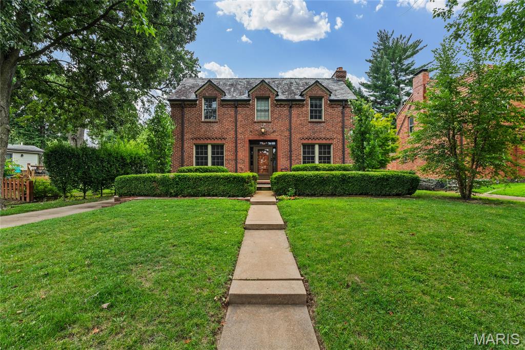 7400 Warwick