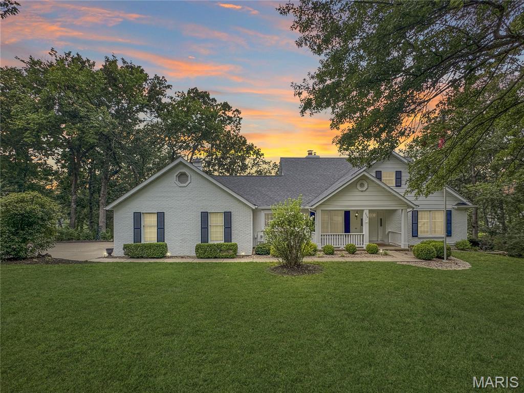 350 Elmwood Estates Drive, Washington, MO, 63090 - 5 bed, 5 bath home for sale in Washington, MO